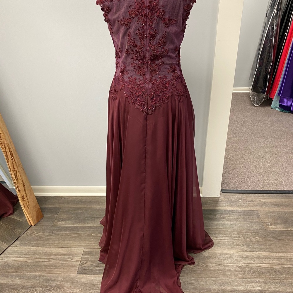 Prom / Formal Dress - Picture 3 of 4